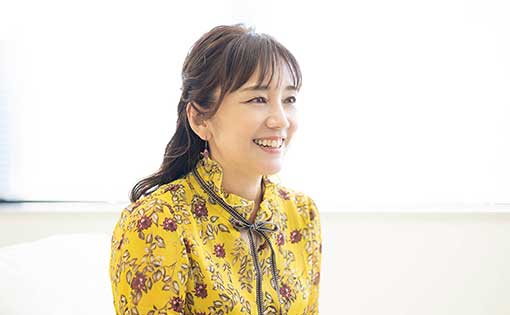 西田ひかるは生後10か月から13歳までアメリカで育った