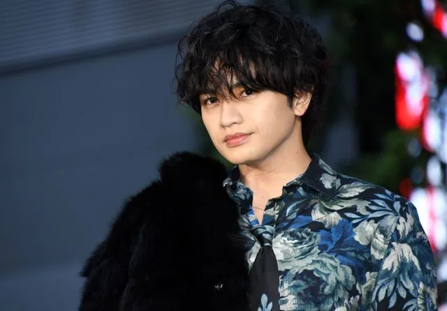 中島健人は誰もが赤面する王子様の型を貫く