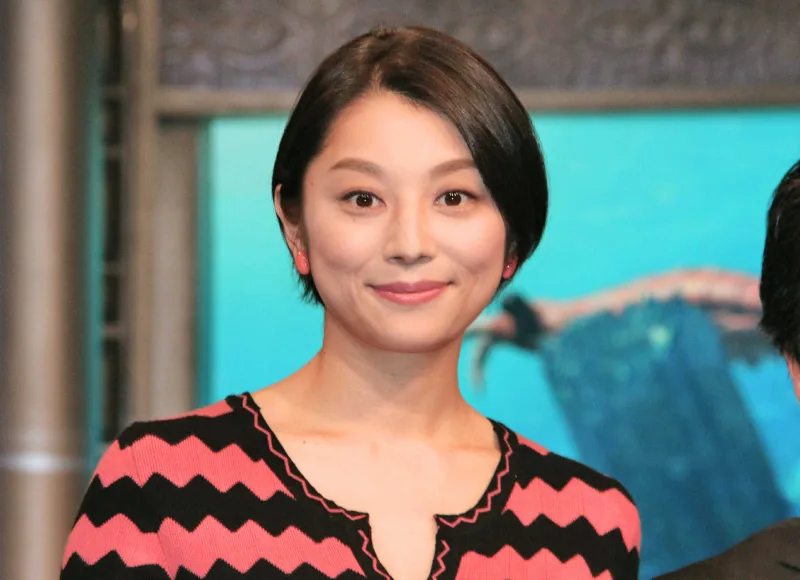 小池栄子は脇に回っても評される