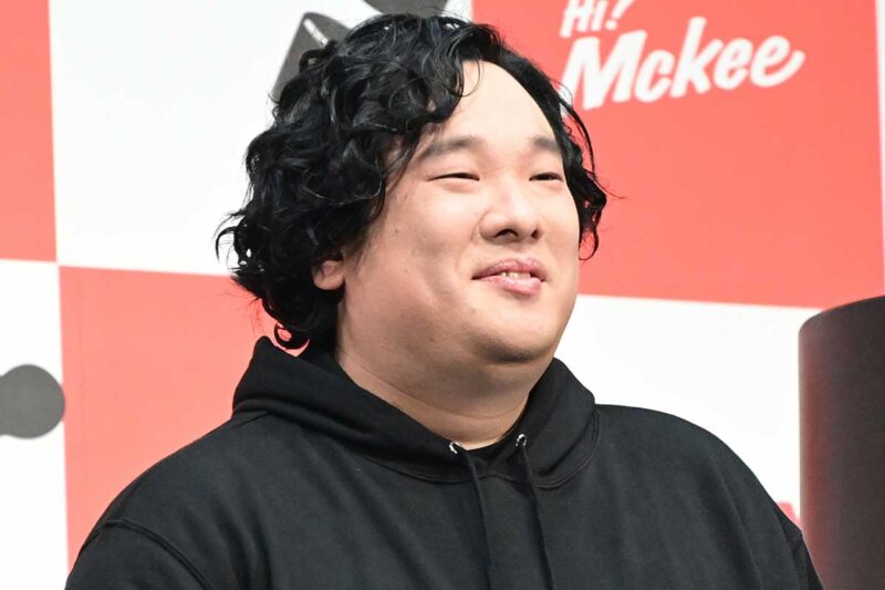 岡崎体育は中学2年でDSの遊びで作曲を始めた