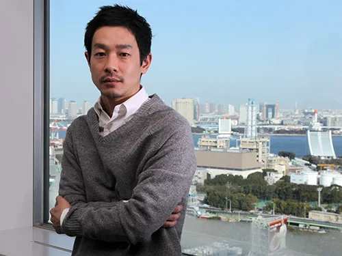 加瀬亮は大学で芝居に出会い憧れの人へ手紙を送った
