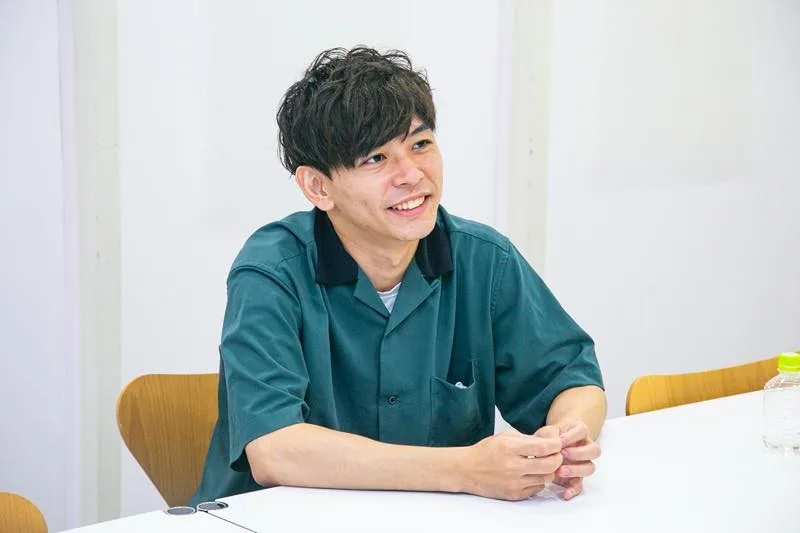 石井は学生時代に保護者会で漫才を披露した