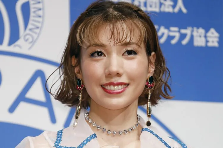 仲里依紗の未来予想図-名の由来はモナ・リザだった